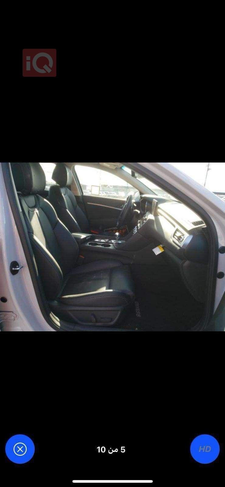 جنسس G70